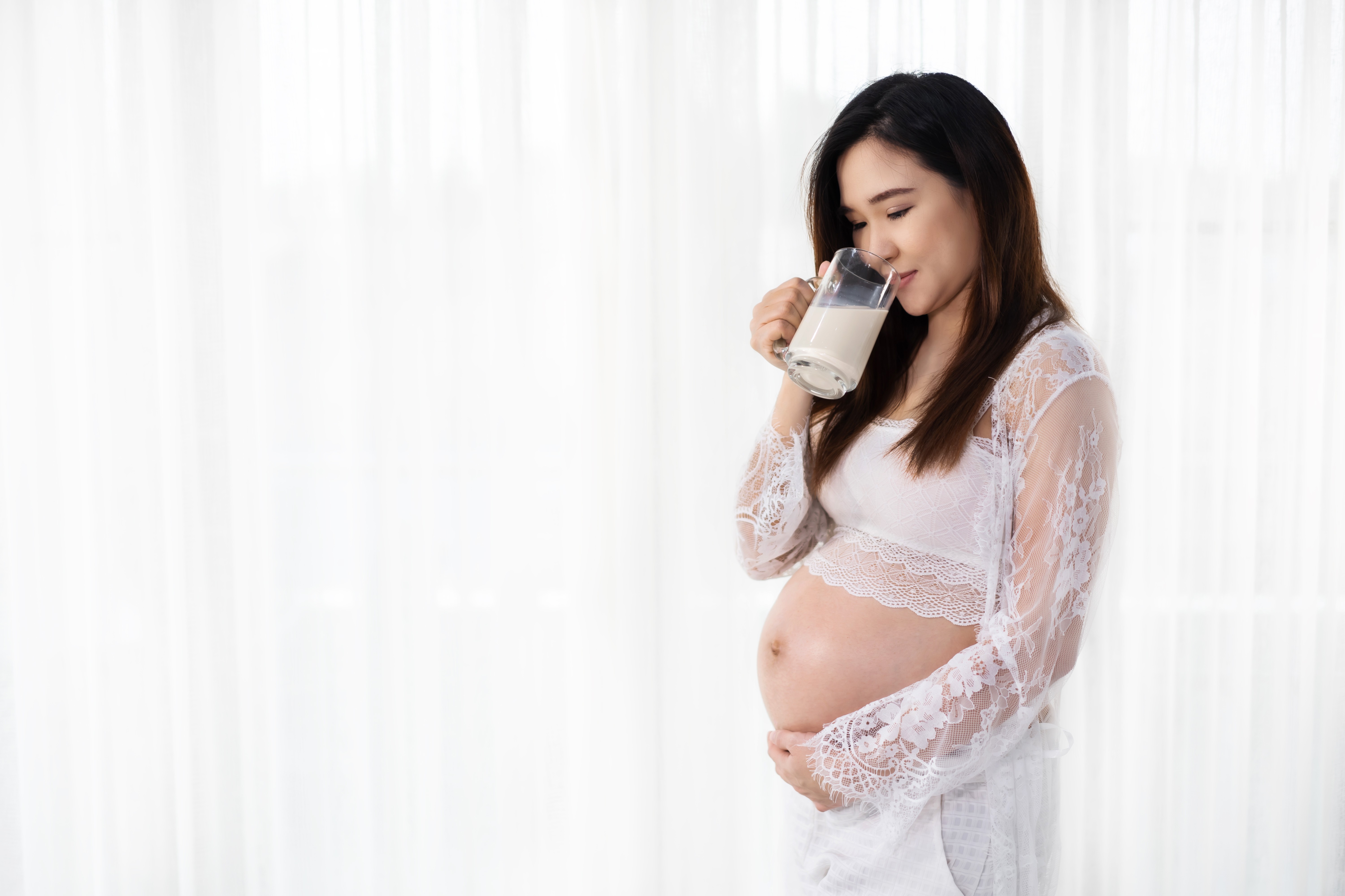 ibu hamil minum jamu, jamu untuk ibu hamil, bahaya jamu saat hamil, jamu yang dilarang untuk ibu hamil, minuman sehat untuk ibu hamil, Bunda, si Kecil